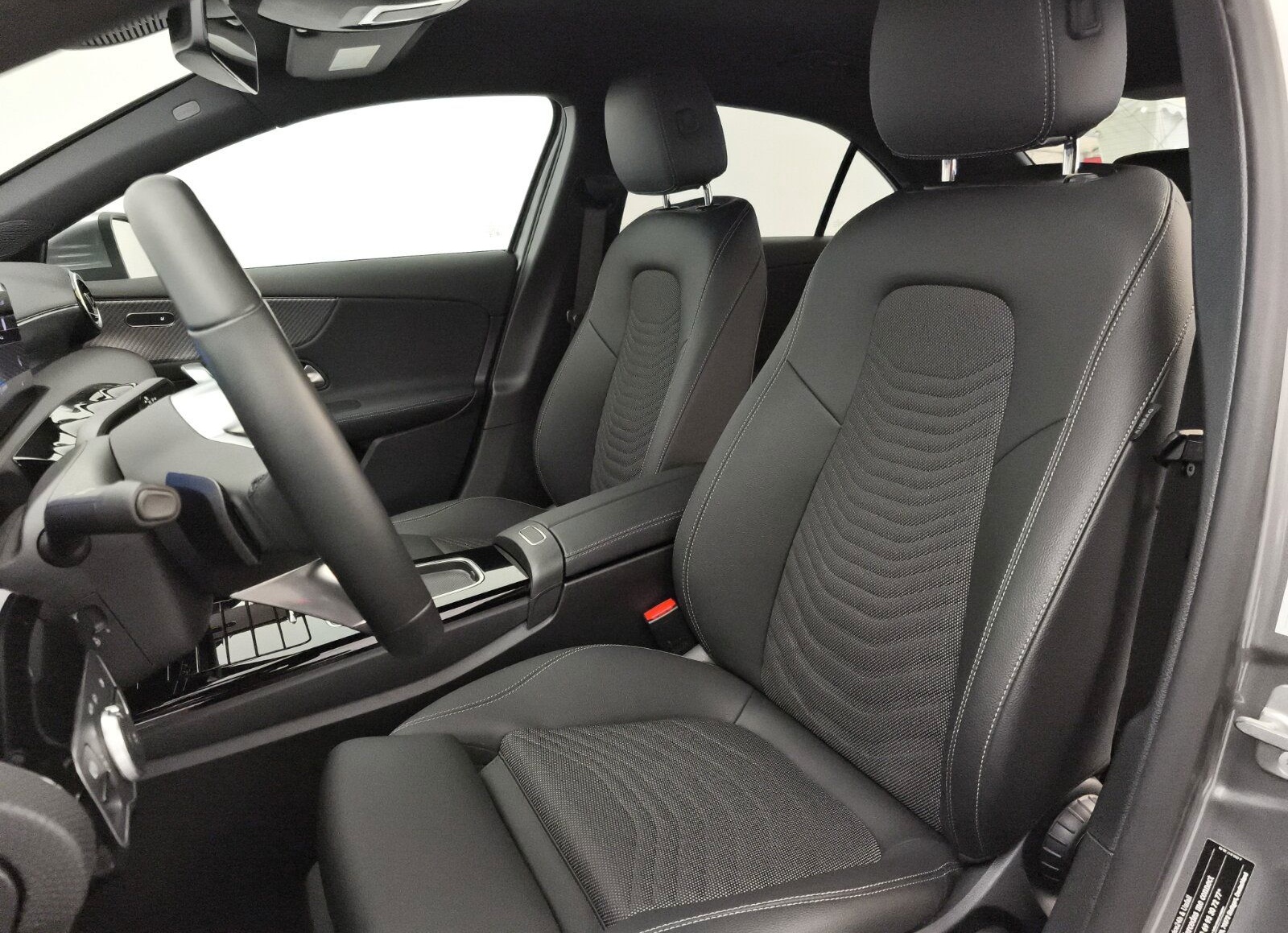 Mercedes-Benz A 200 Limo Progressive Advanced Distronic 360° foto 20