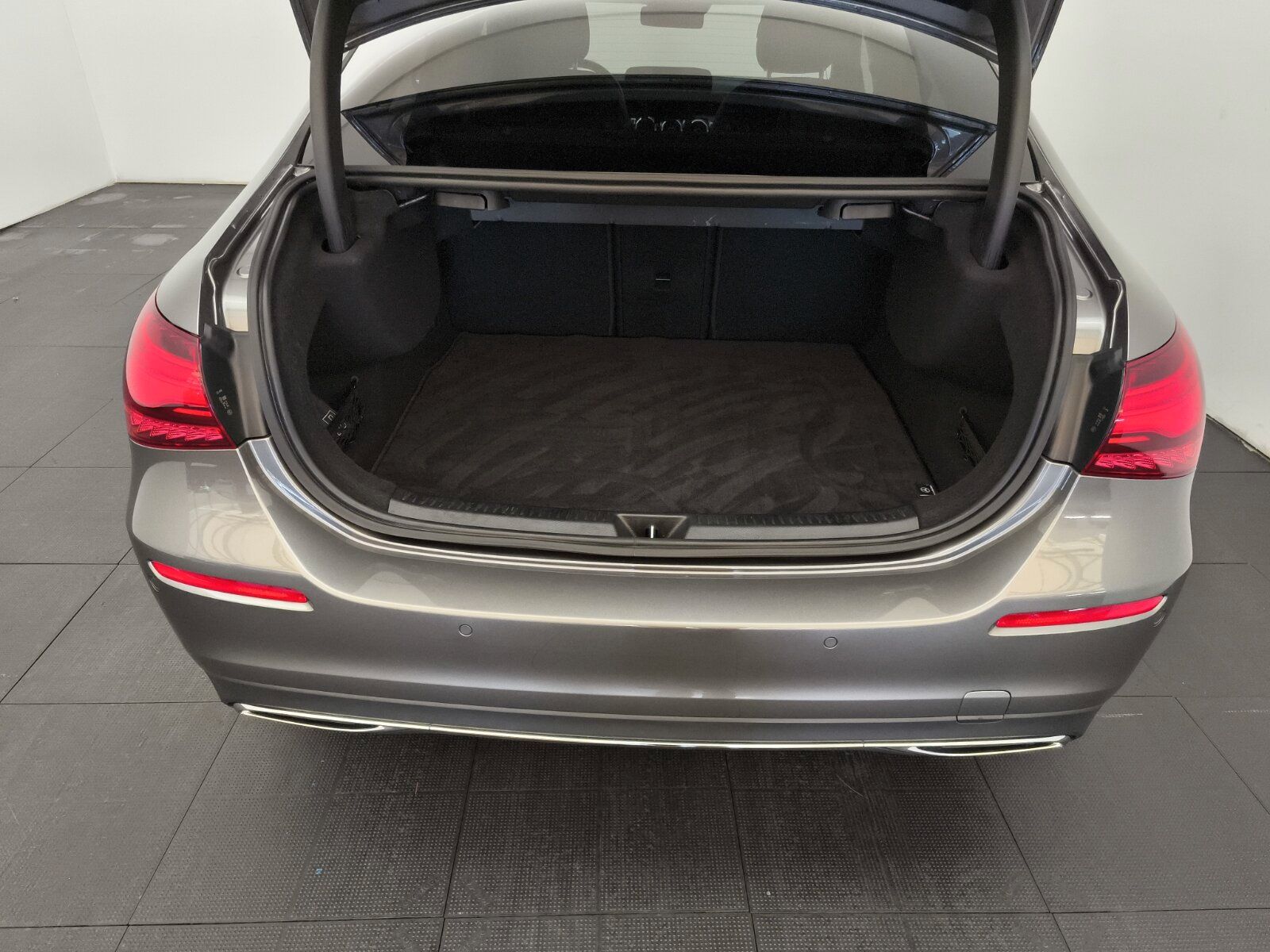 Mercedes-Benz A 200 Limo Progressive Advanced Distronic 360° foto 10
