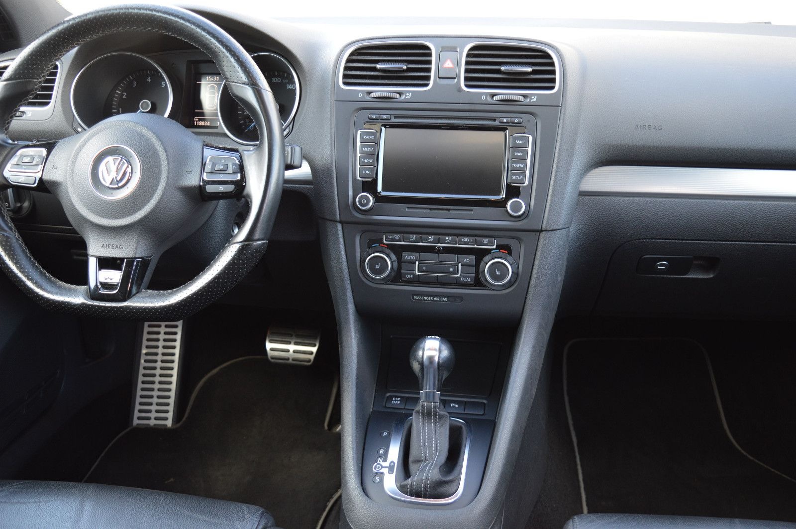 Volkswagen Golf VI R 4Motion *DSG*Xenon*Leder*Schiebedach* foto 3