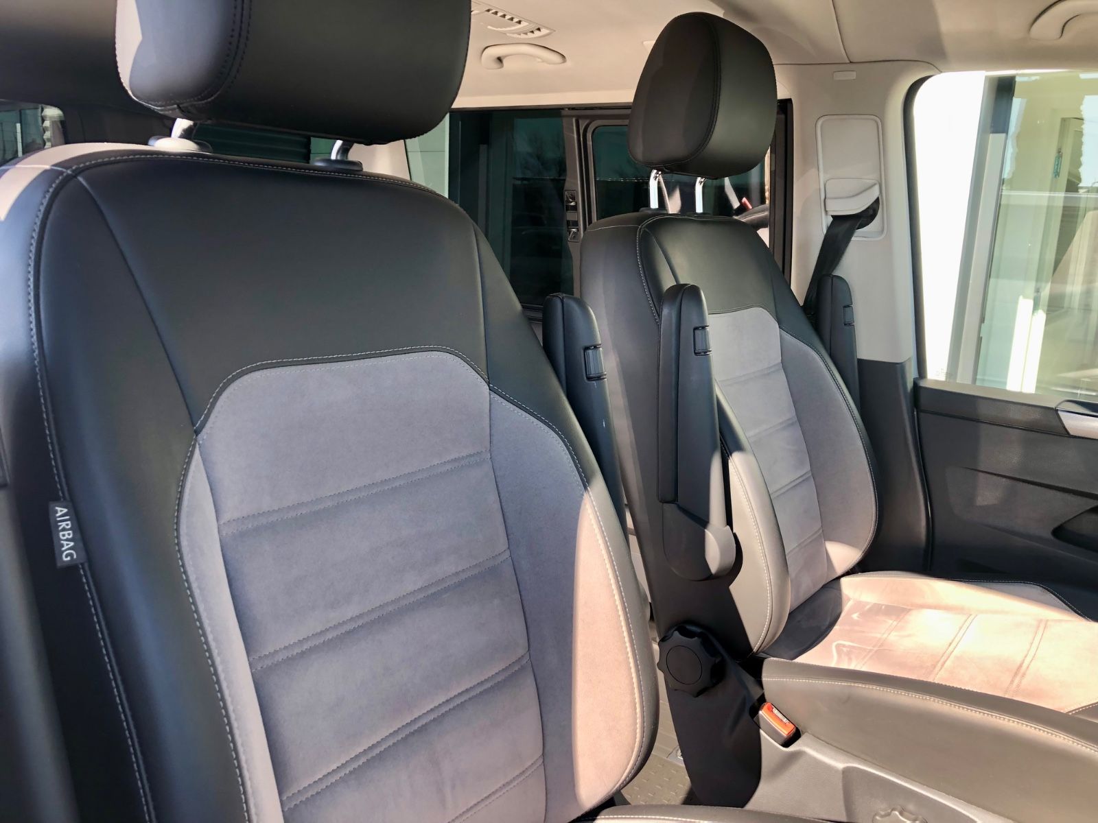 Volkswagen T6.1 Multivan Generation Six 4MOTION/LED/ACC/AHK foto 12