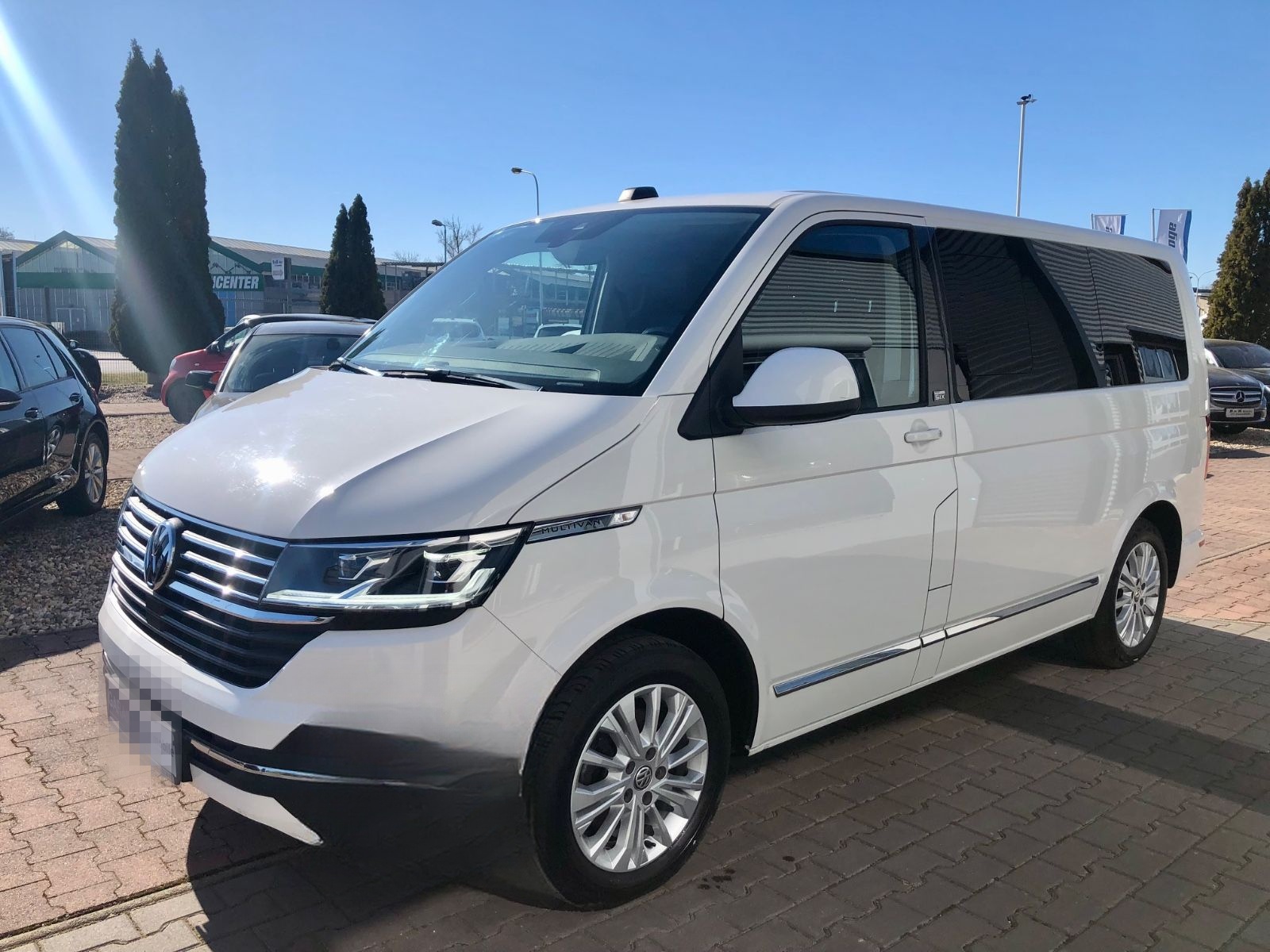 Volkswagen T6.1 Multivan Generation Six 4MOTION/LED/ACC/AHK foto 4