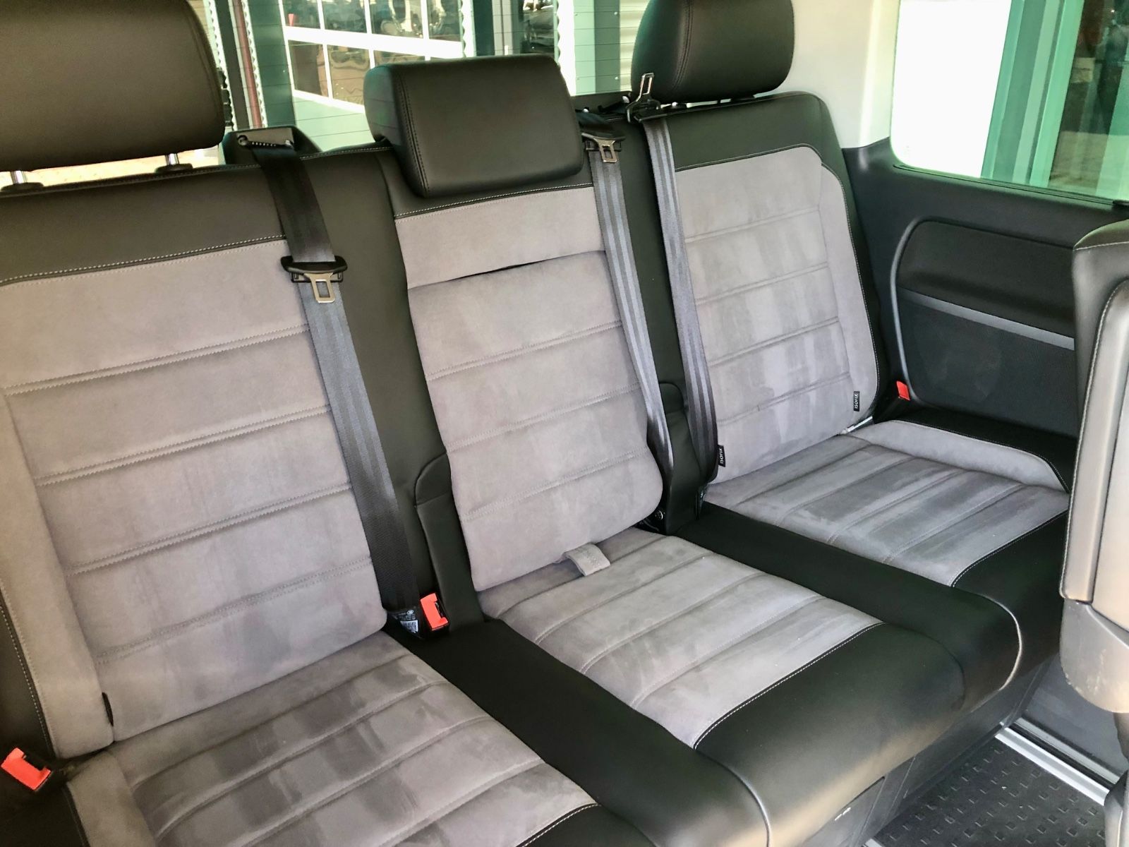 Volkswagen T6.1 Multivan Generation Six 4MOTION/LED/ACC/AHK foto 10