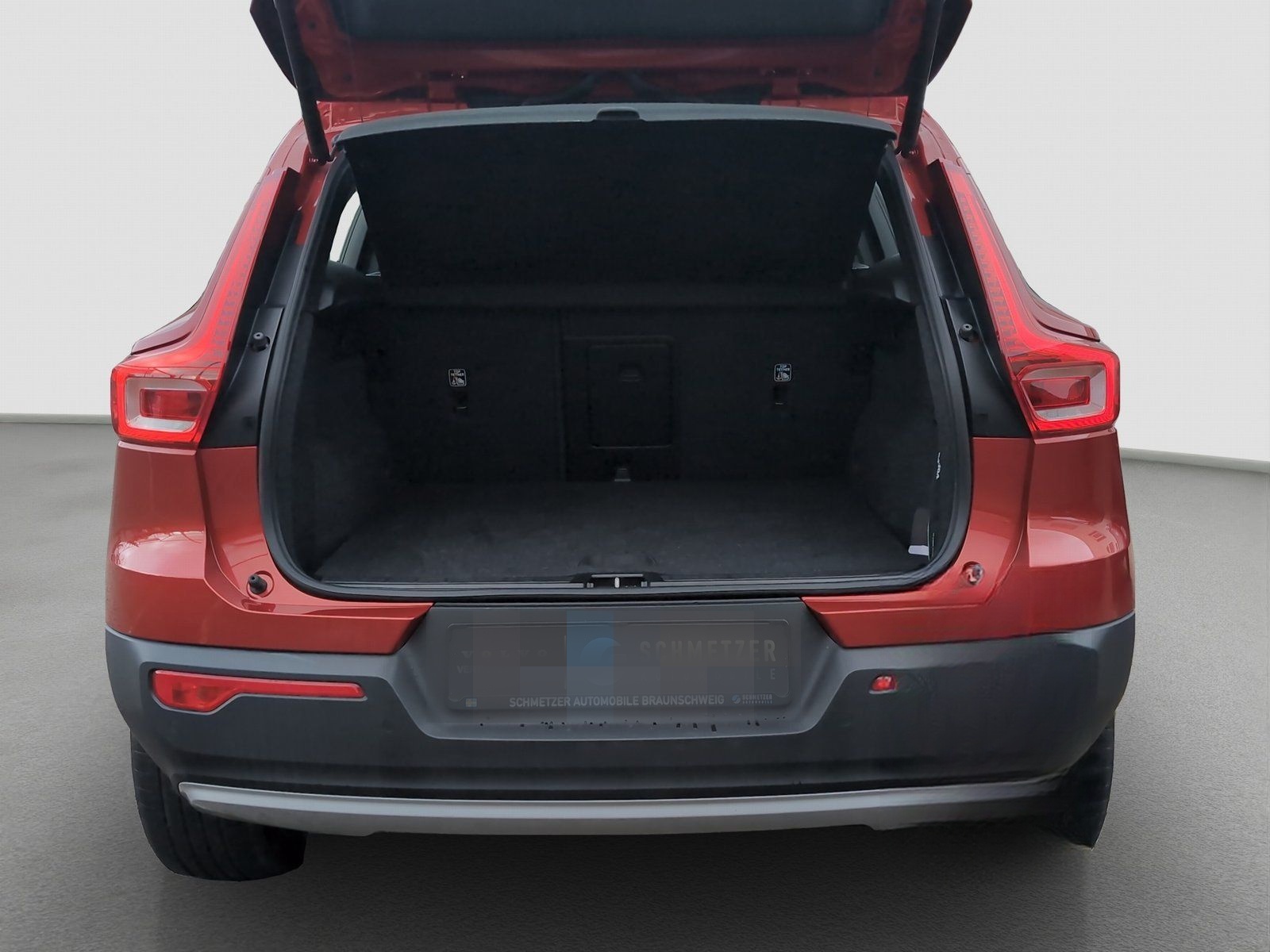 Volvo XC40+T3+GT+Momentum Pro+Panorama+PDC v/h+R-Kam++ foto 13