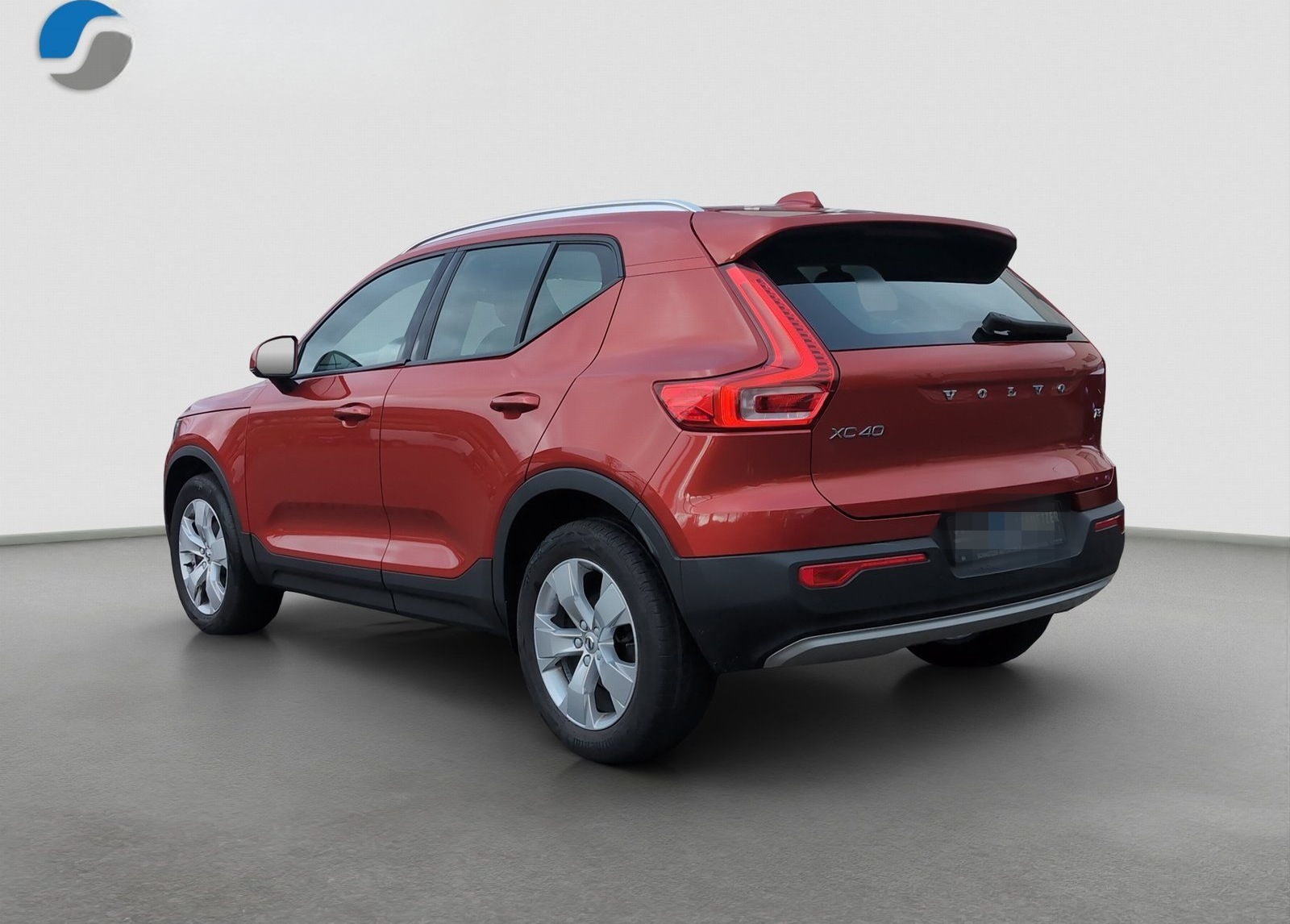Volvo XC40+T3+GT+Momentum Pro+Panorama+PDC v/h+R-Kam++ foto 3