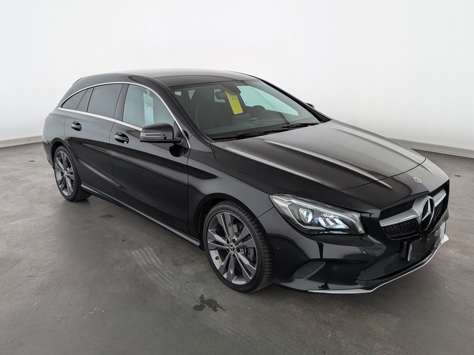 Mercedes-Benz CLA 200 Shooting Brake Urban LED+NAVI+SHZ+RFK+BC foto 5