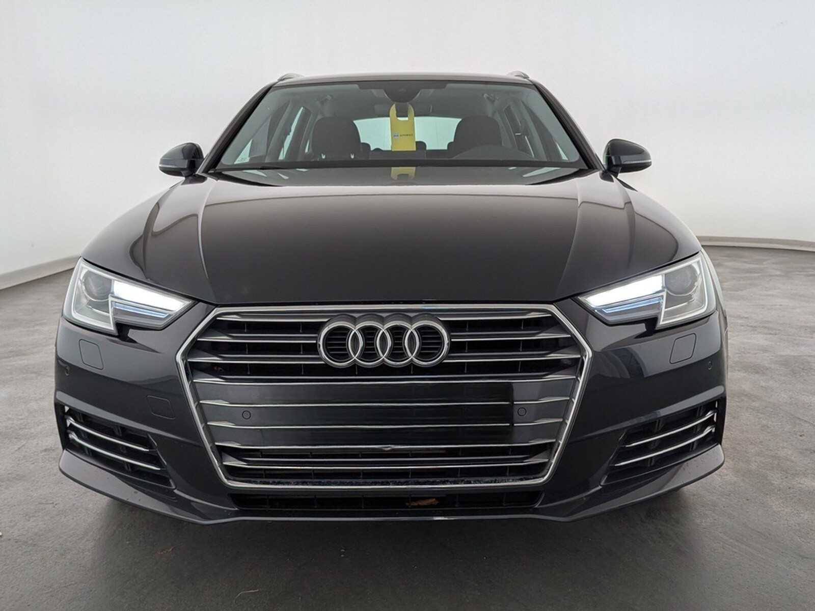 Audi A4 2.0 TFSI Avant sport XENON+NAVI+AHK+SHZ+PDC+ foto 2