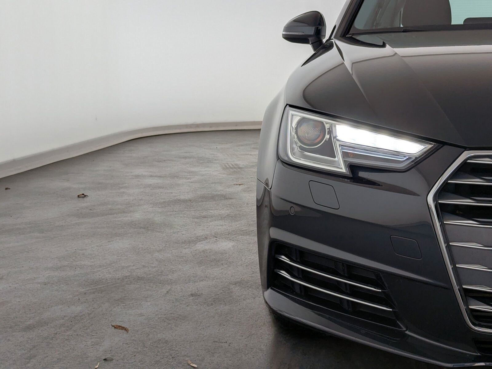 Audi A4 2.0 TFSI Avant sport XENON+NAVI+AHK+SHZ+PDC+ foto 3
