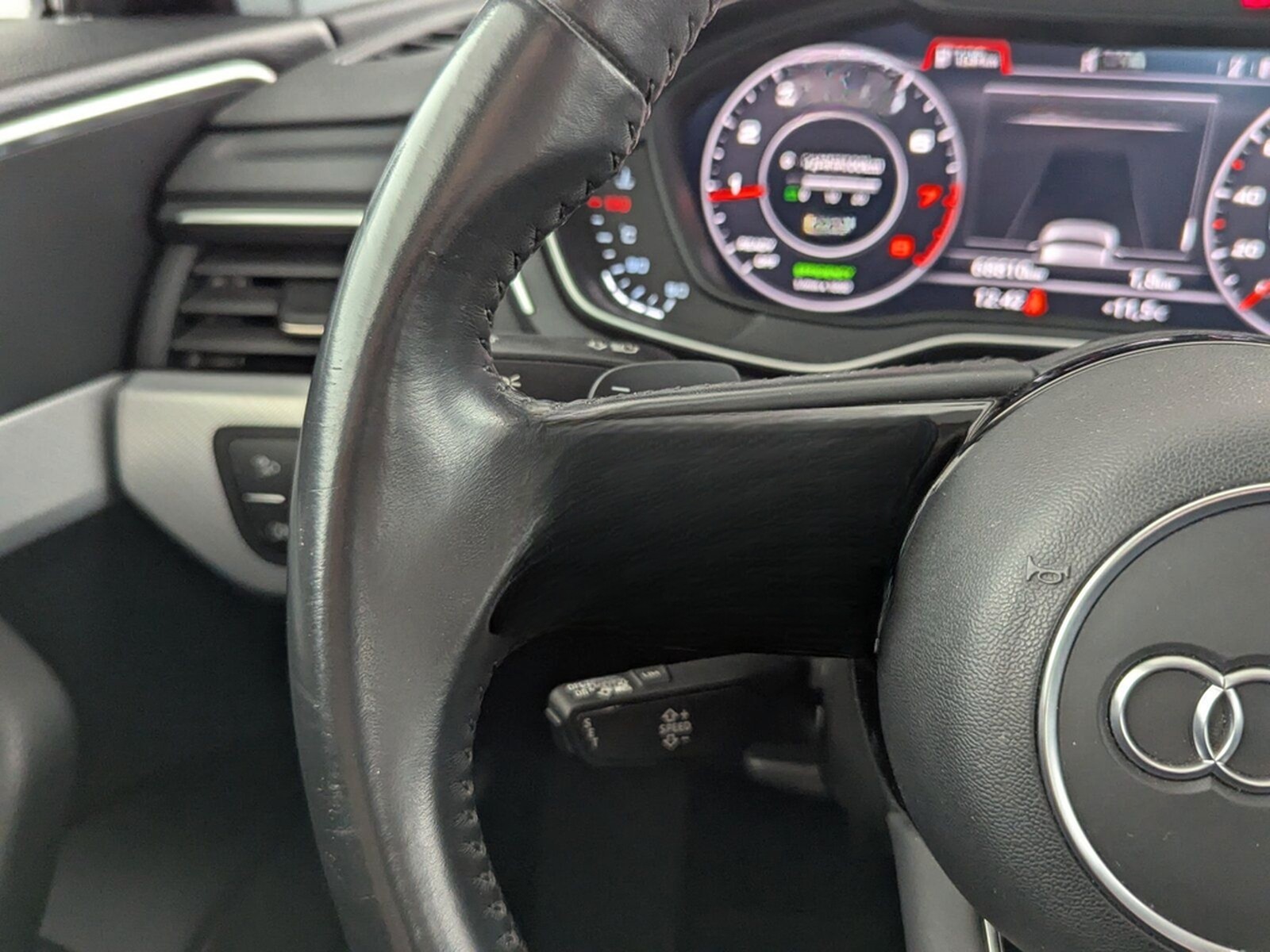 Audi A4 2.0 TFSI Avant sport XENON+NAVI+AHK+SHZ+PDC+ foto 28
