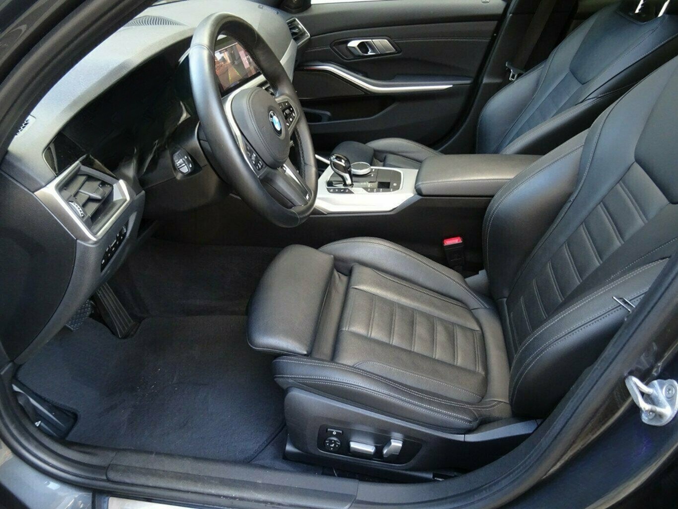 BMW 330d Sportline SAG,AHK,Ledersports,ACC foto 5