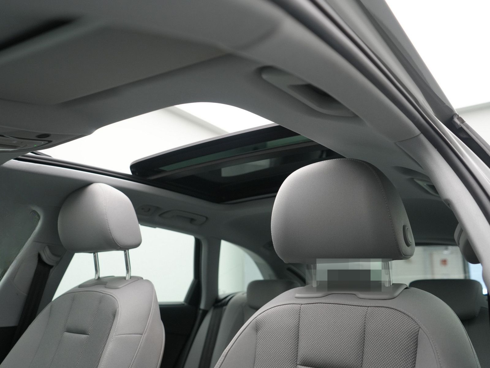 Audi A4 Avant S line S-TRON PANO NAVI B&O MEMORY SHZ foto 4