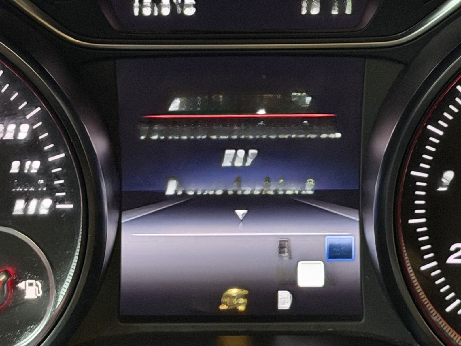 Mercedes-Benz GLA 250 7G-DCT Urban/ LED / Panorama foto 21