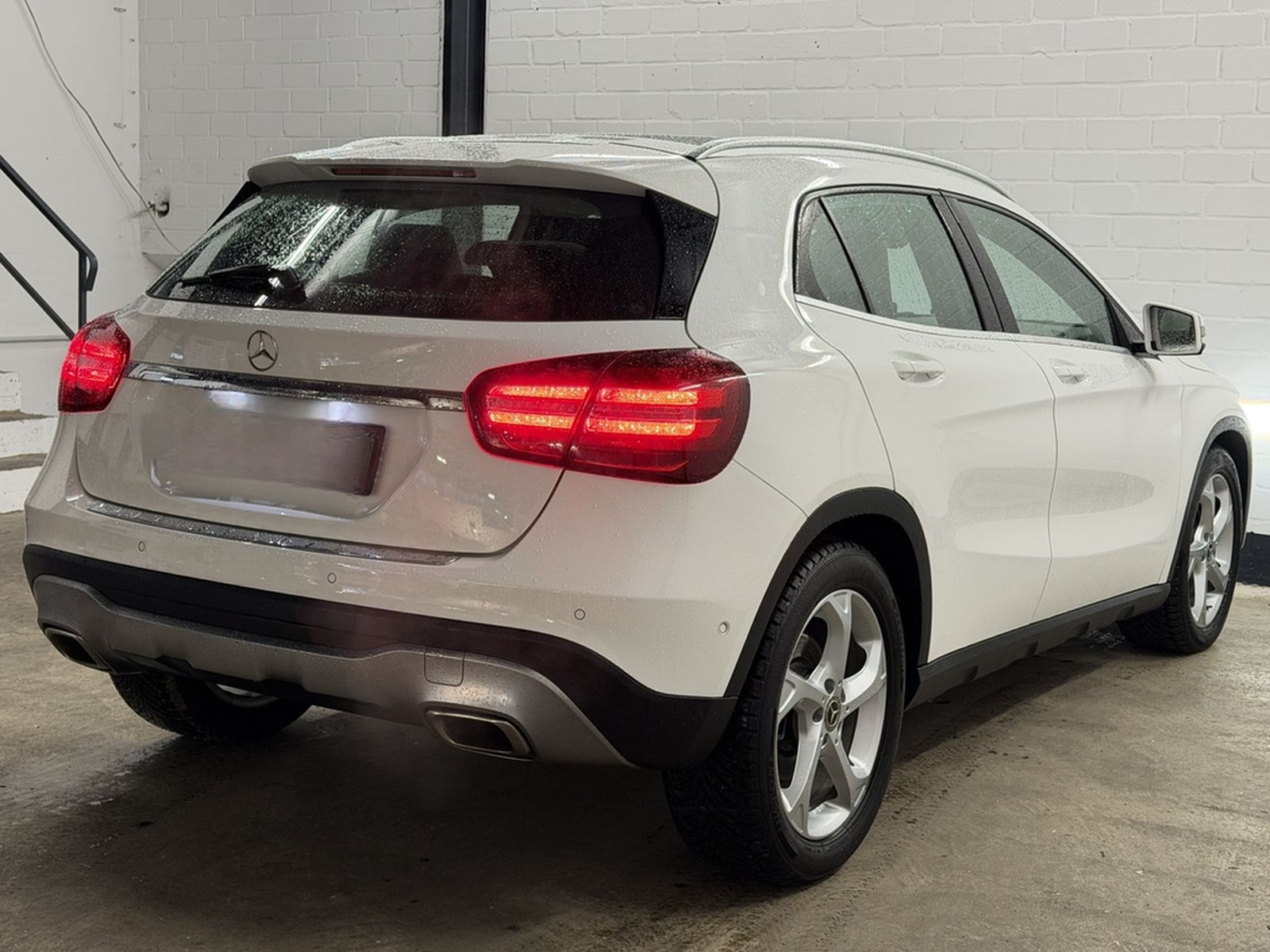 Mercedes-Benz GLA 250 7G-DCT Urban/ LED / Panorama foto 6