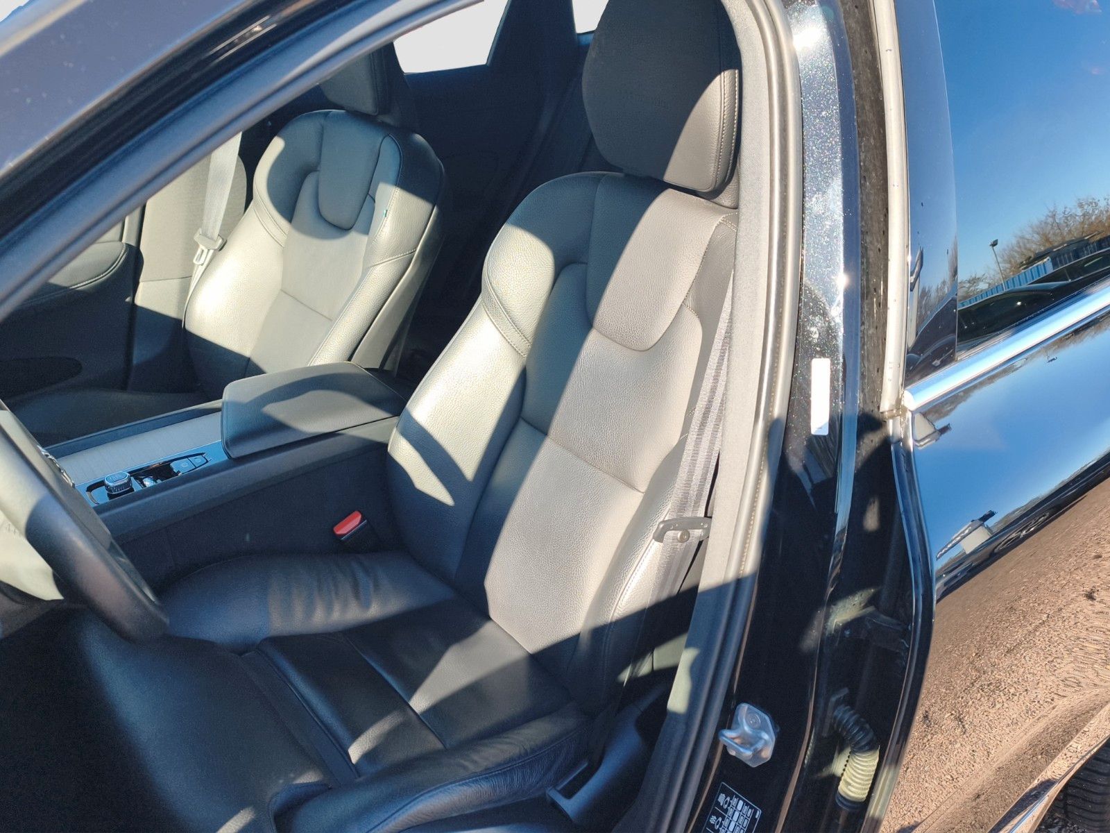 Volvo XC60 D4 Inscription*LED*Navi* foto 7