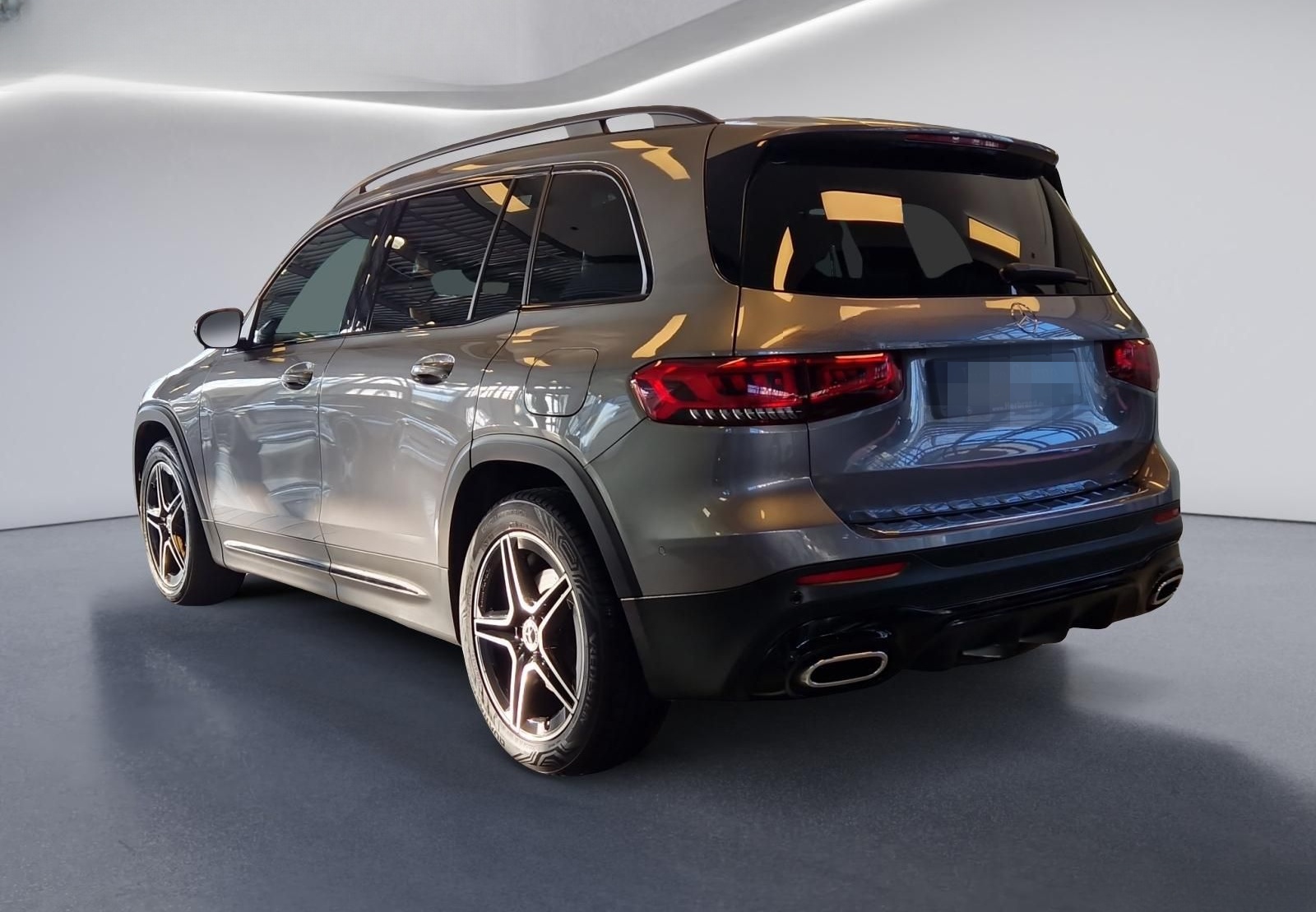 Mercedes-Benz GLB 220 d AMG Line MULTIBEAM Night Pano Kamera foto 4