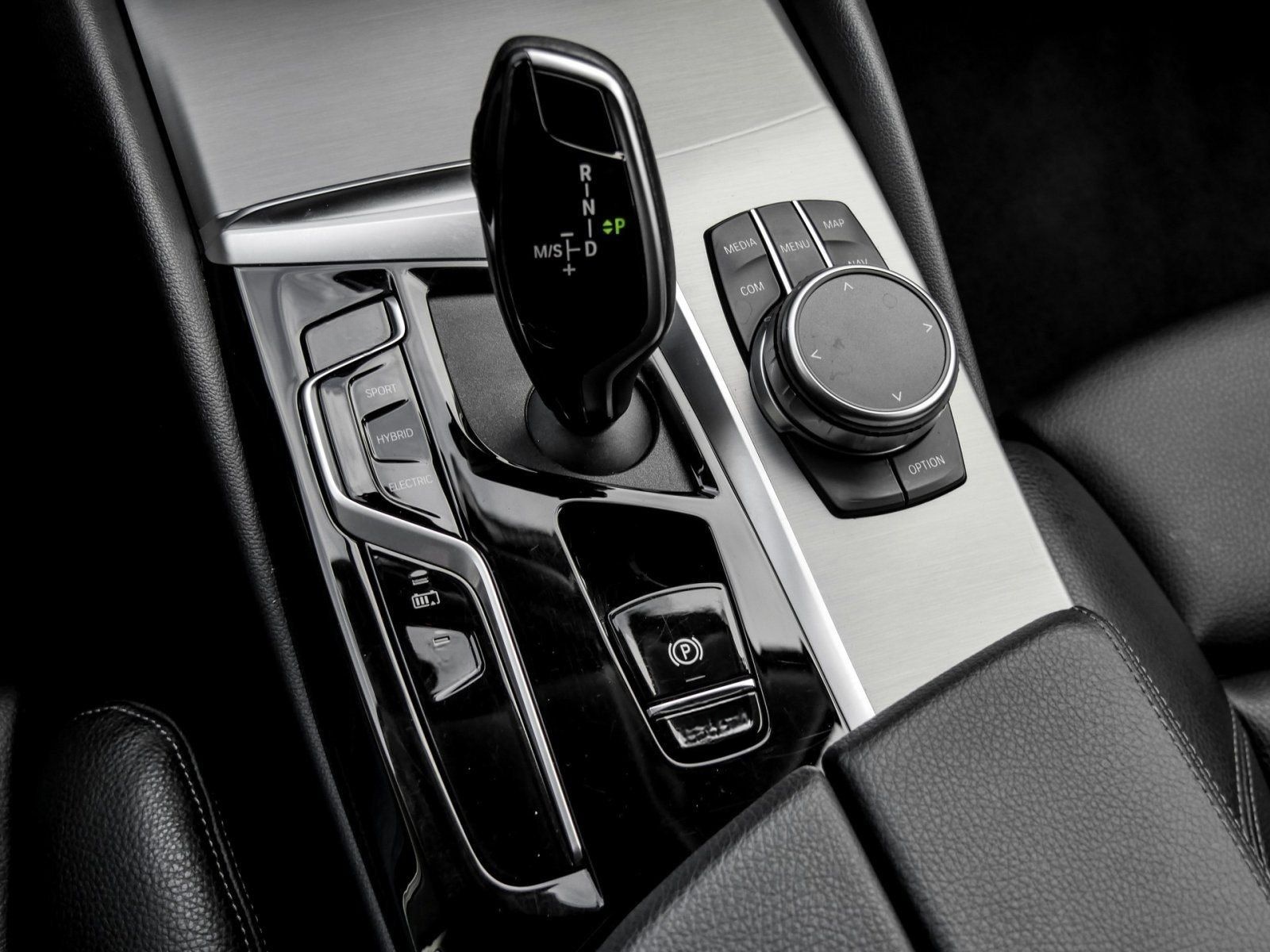 BMW 530e xDrive TOURING+AHK+HuD+DA PROF+PA foto 11