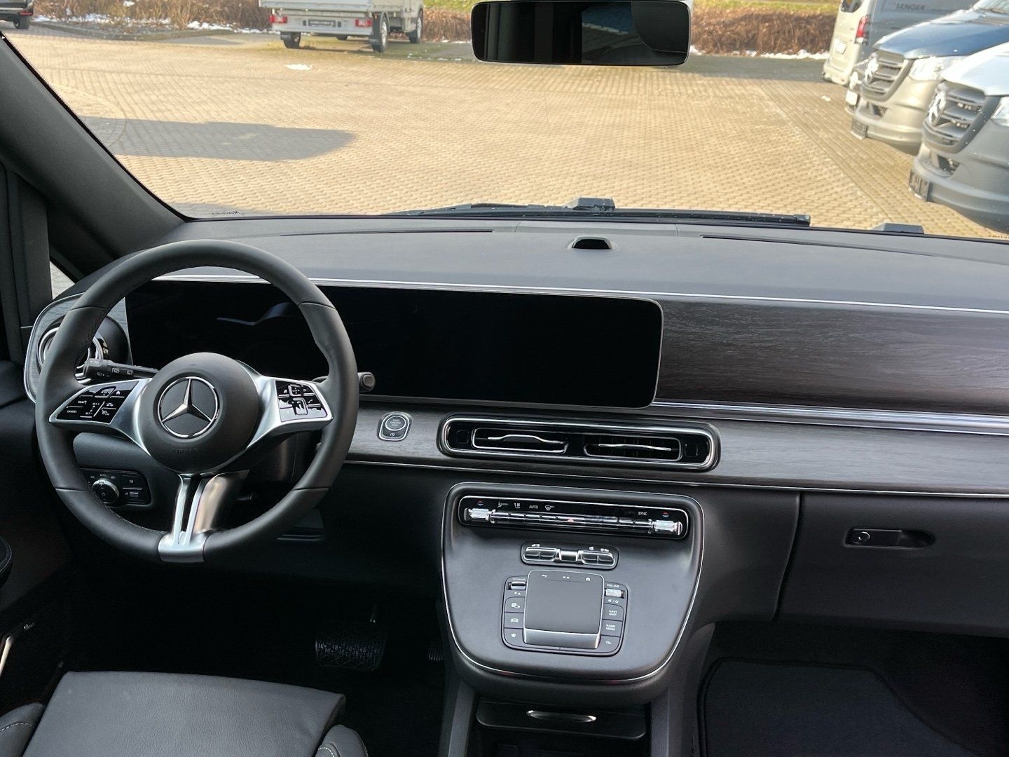 Mercedes-Benz V 300 d Avantgarde 4x4 extralang Distr. 360° 9G foto 9