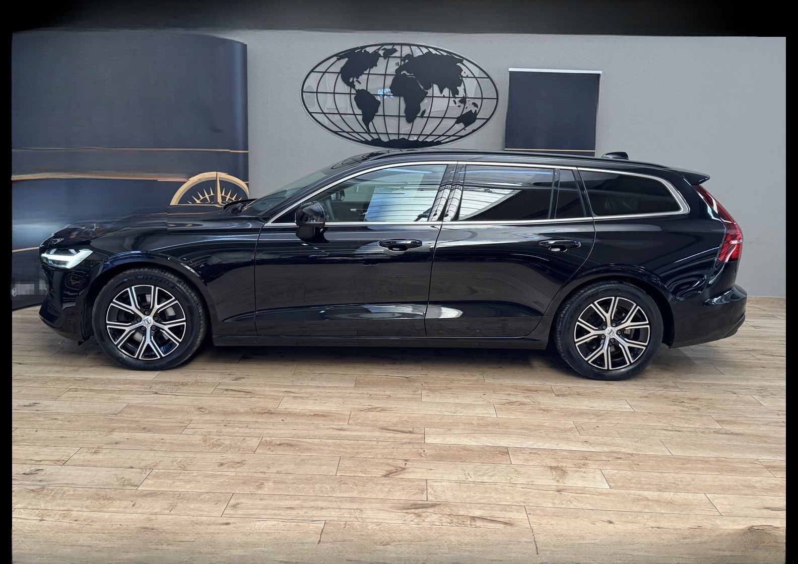 Volvo V60 Kombi B3 Core *NAVI*LED*4xSHZ*UPE:53 foto 5