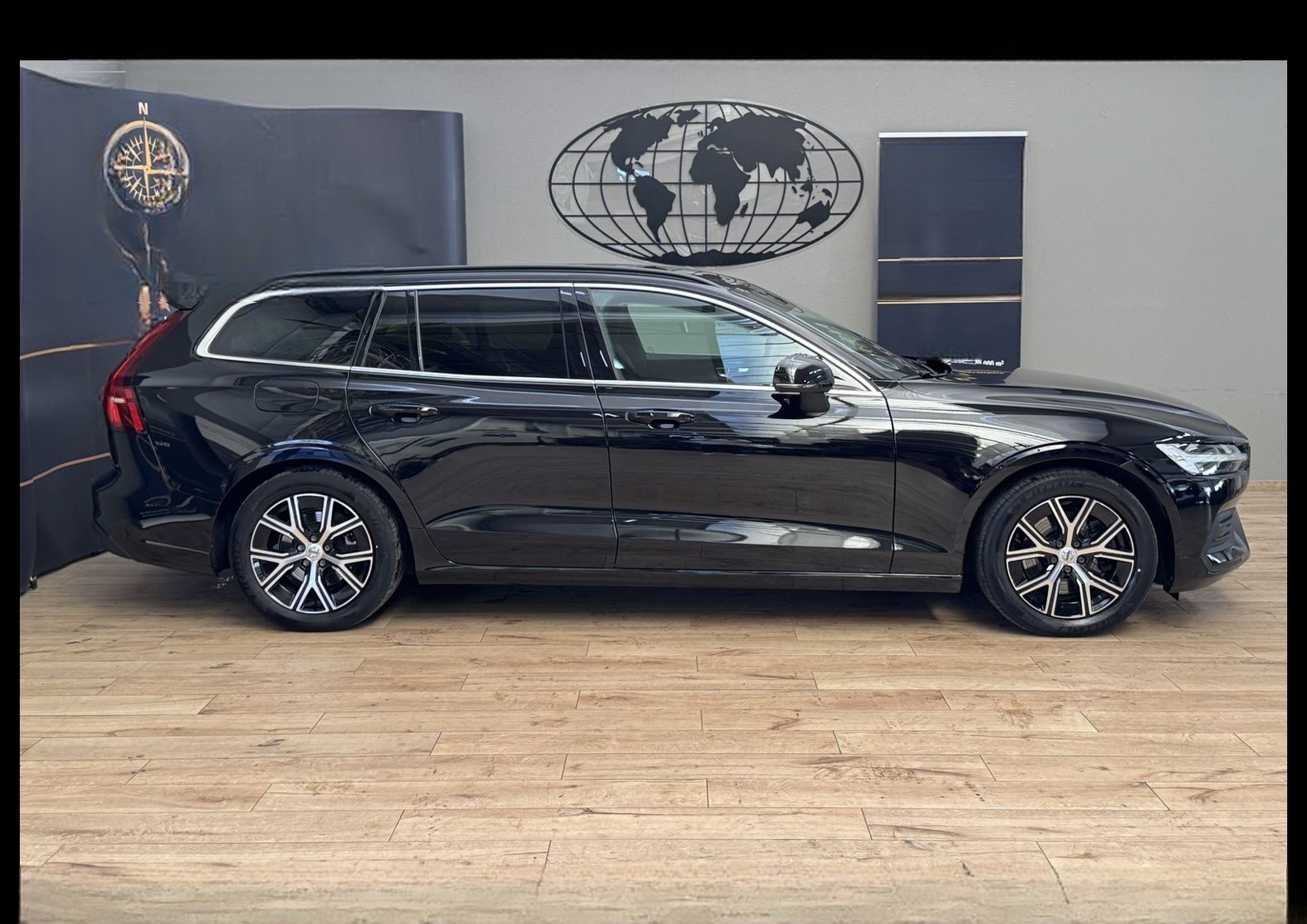 Volvo V60 Kombi B3 Core *NAVI*LED*4xSHZ*UPE:53 foto 6