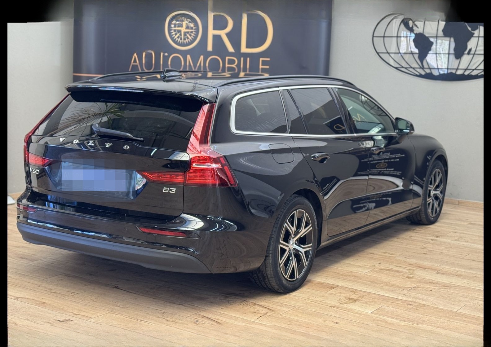 Volvo V60 Kombi B3 Core *NAVI*LED*4xSHZ*UPE:53 foto 9
