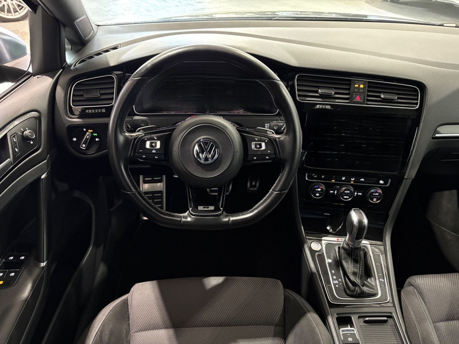 Volkswagen Golf VII Variant R 4Motion*LED*Navi*Alcantara* foto 11