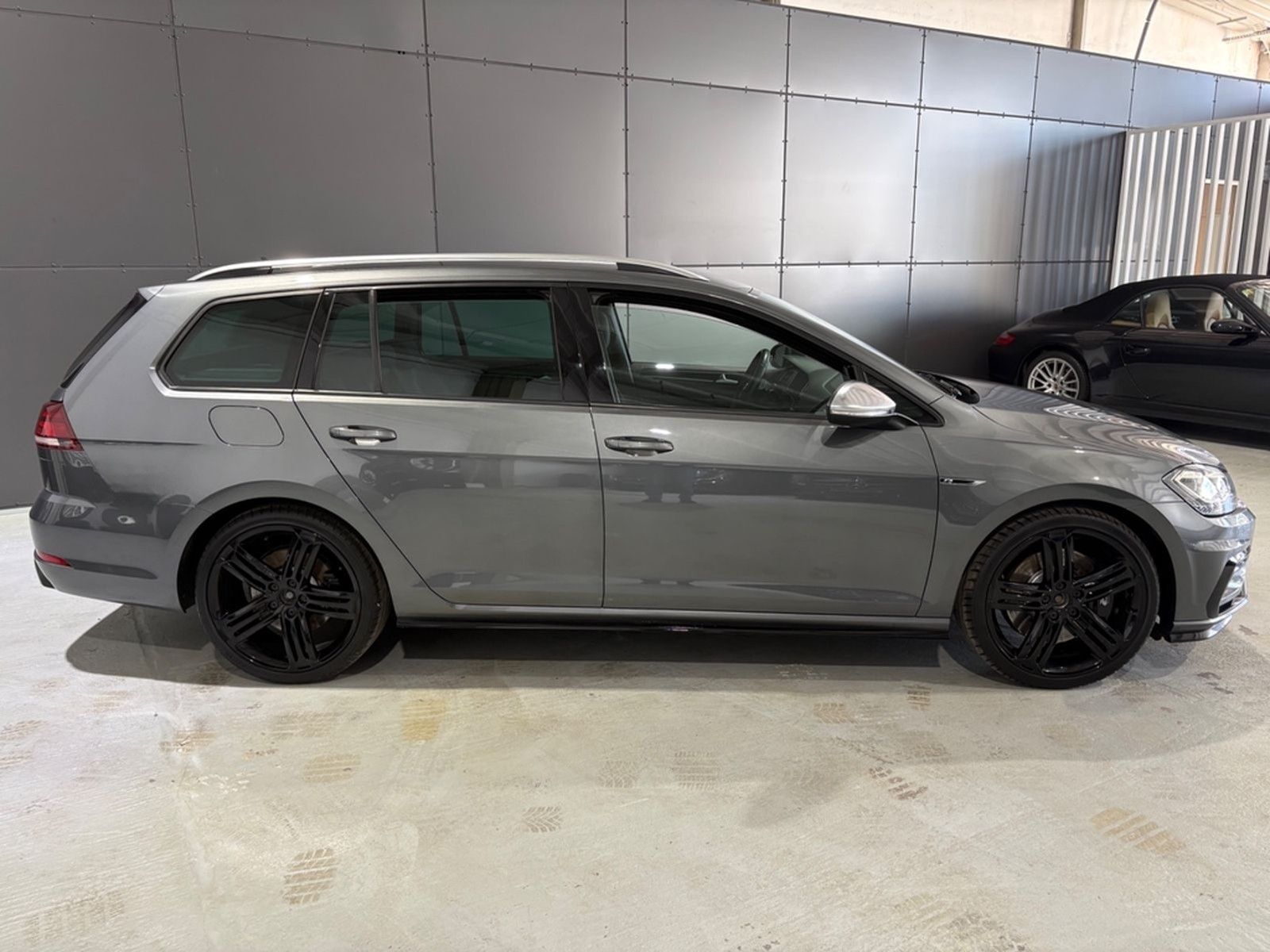 Volkswagen Golf VII Variant R 4Motion*LED*Navi*Alcantara* foto 4