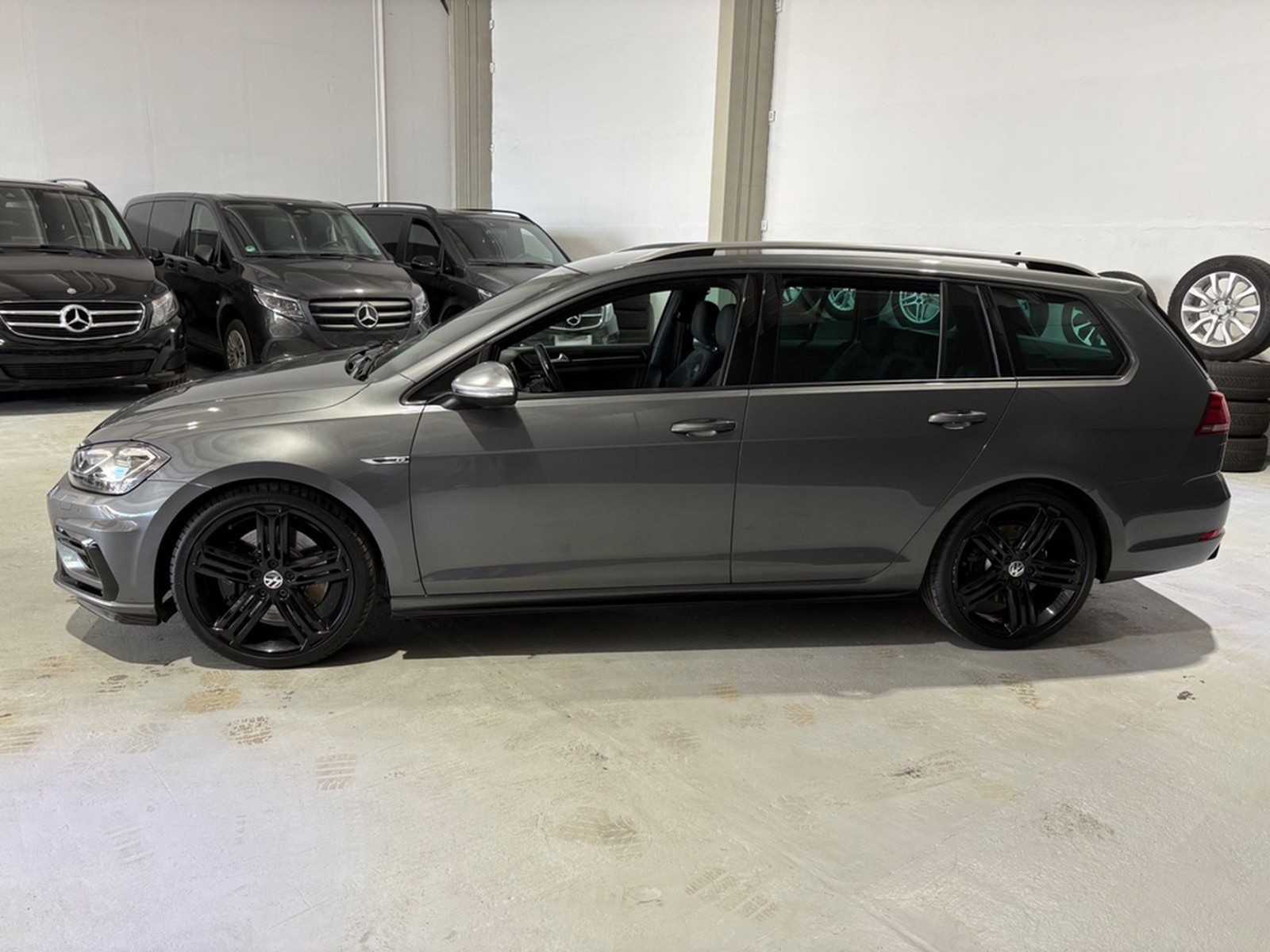 Volkswagen Golf VII Variant R 4Motion*LED*Navi*Alcantara* foto 8