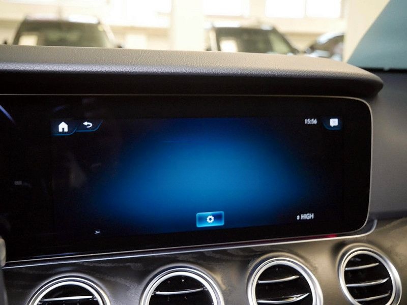 Mercedes-Benz E 300 de T 4M // AVANTGARDE BURM NIGHT WIDE SPUR foto 16