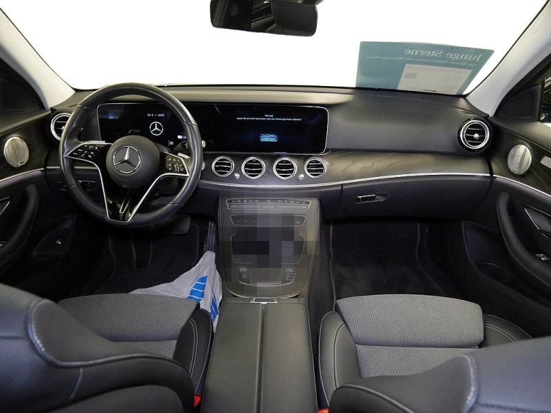 Mercedes-Benz E 300 de T 4M // AVANTGARDE BURM NIGHT WIDE SPUR foto 8
