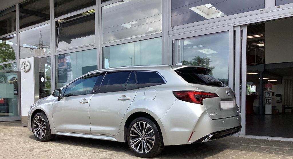 Toyota Corolla 2.0 Hybrid Touring Sports Team Deutschla foto 3