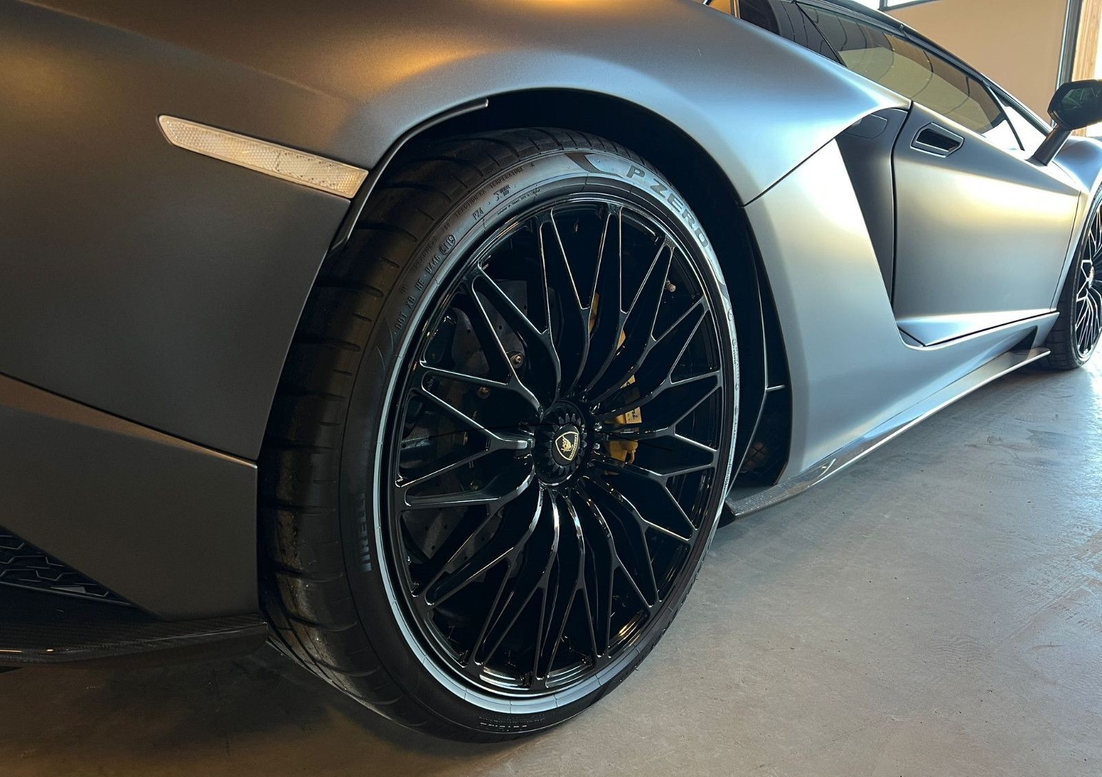 Lamborghini Aventador S Roadster-TOP-LEASING-FINANZIERUNG- foto 15
