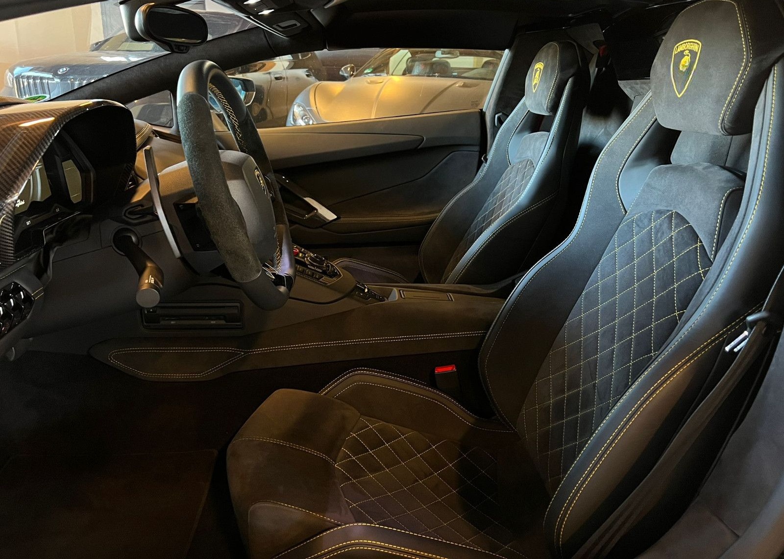 Lamborghini Aventador S Roadster-TOP-LEASING-FINANZIERUNG- foto 18