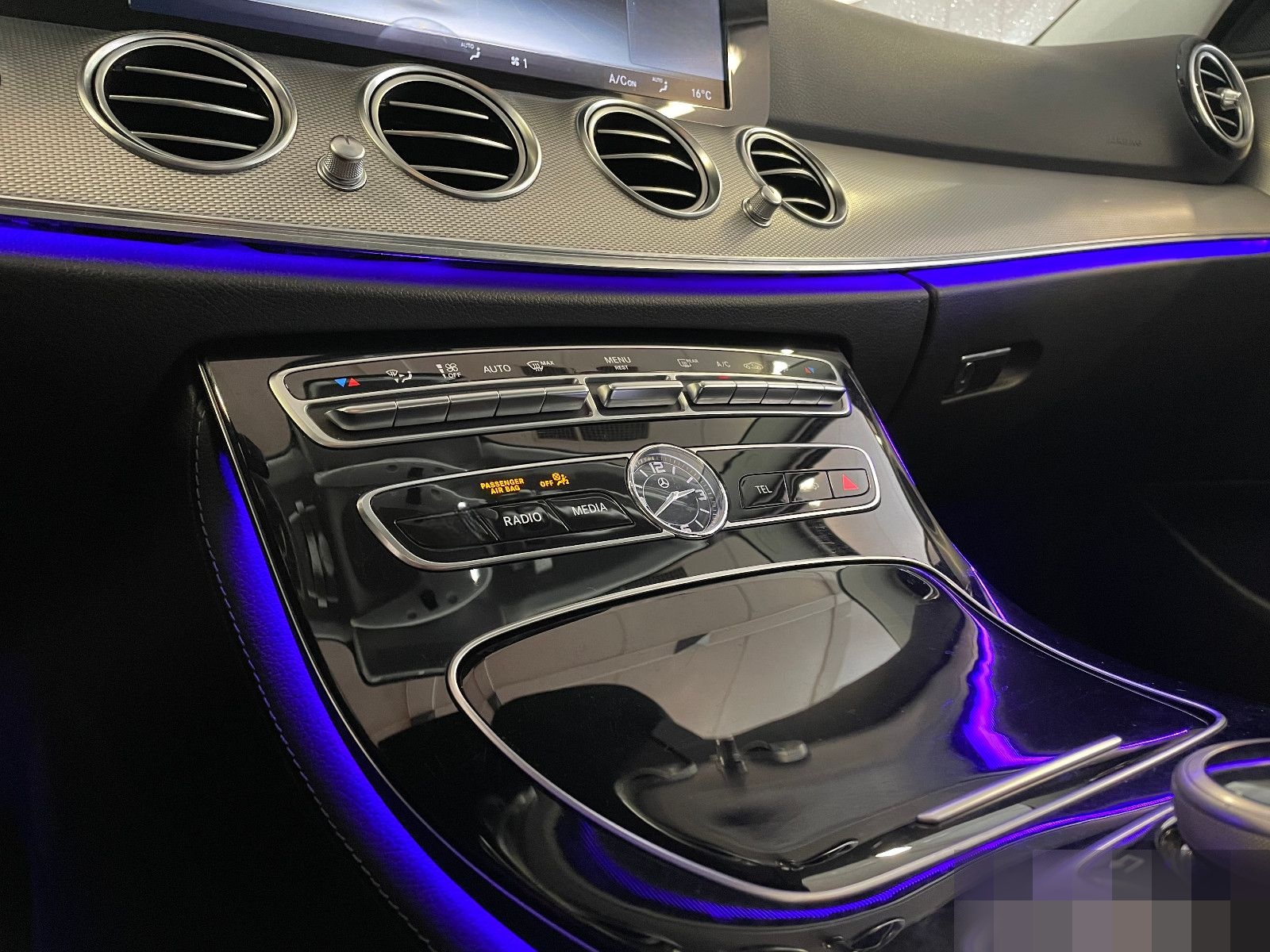 Mercedes-Benz E 220 Lim 4Matic*1.Hd.+SHgpfl.+Kam.+DAB+Navi+LED foto 22