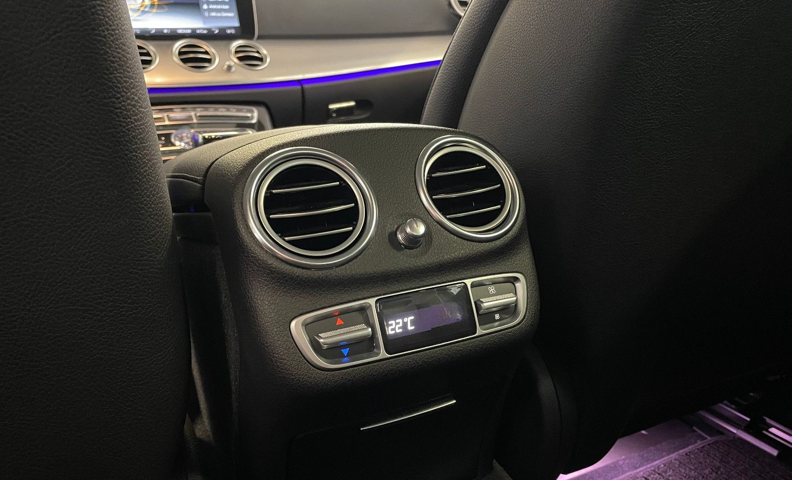Mercedes-Benz E 220 Lim 4Matic*1.Hd.+SHgpfl.+Kam.+DAB+Navi+LED foto 24