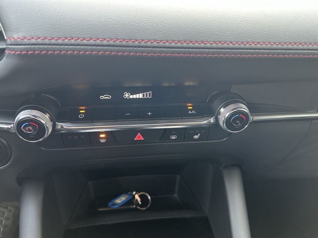 Mazda 3 SKYACTIV-G 2.0 150PS M Hybrid Homura Navi BOSE foto 16
