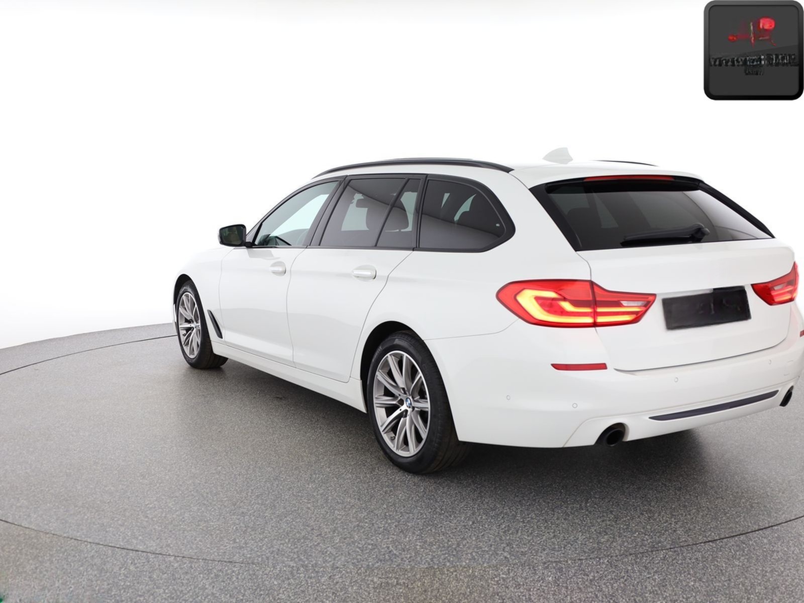BMW 530 i T SPORT LINE SHADOW KEYLESS,H/K,KAMERA,SH foto 3