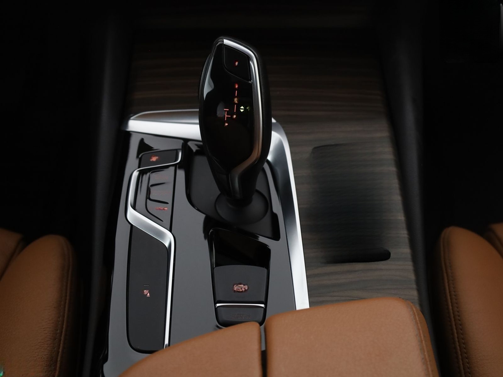 BMW 530 i T SPORT LINE SHADOW KEYLESS,H/K,KAMERA,SH foto 24