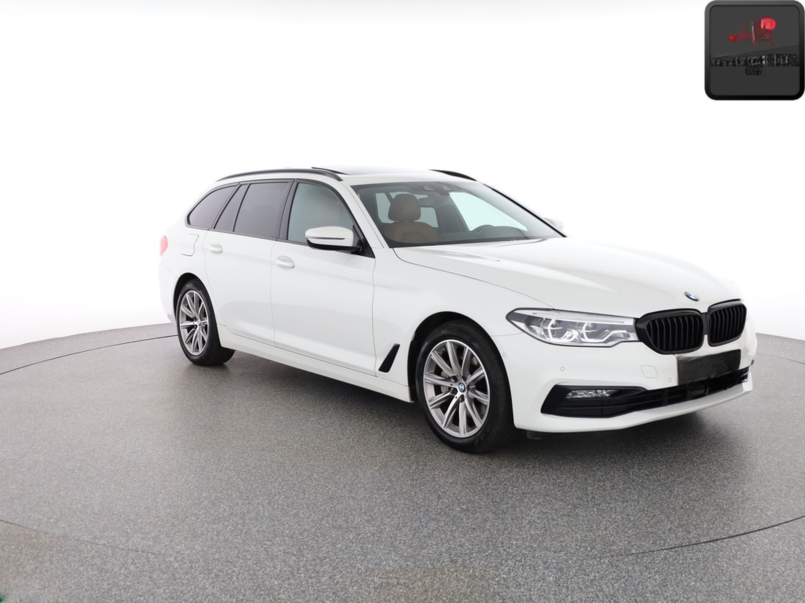 BMW 530 i T SPORT LINE SHADOW KEYLESS,H/K,KAMERA,SH foto 7