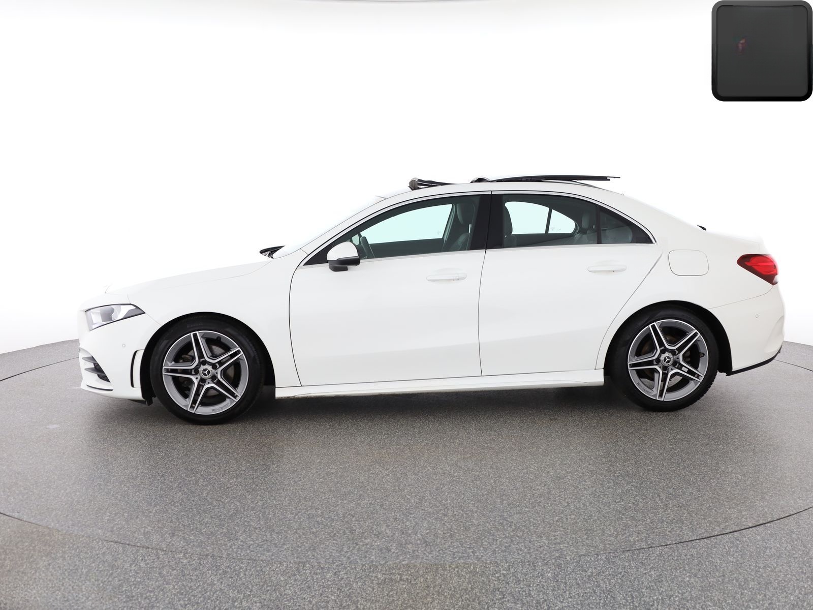 Mercedes-Benz A 200 d Limousine 3x AMG PANO,CARPLAY,1.HAND,SH foto 2