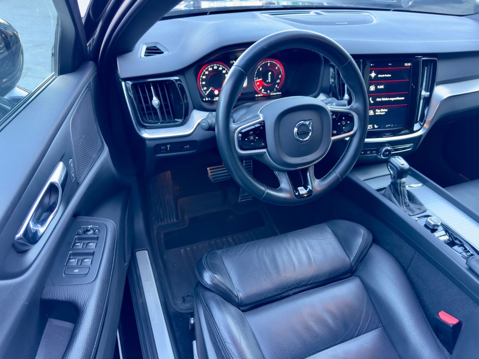 Volvo V60 R Design HarmanKardon CAMERA LED SPUR LEDER foto 12