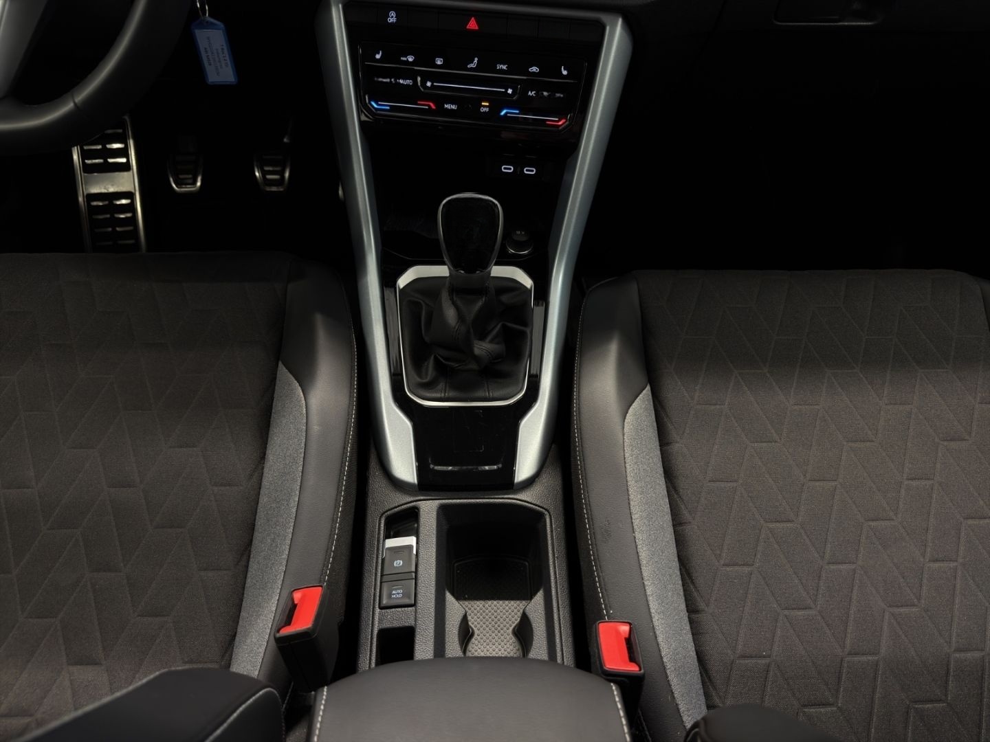 Volkswagen T-Roc 1.0 TSI Goal LED DIG.COCKPIT ACC 17 NAVI foto 13