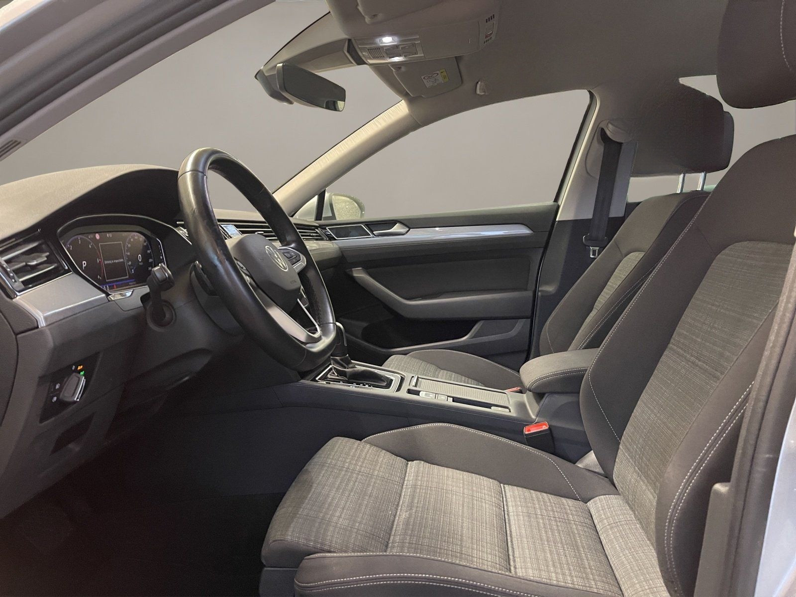 Volkswagen Passat Variant 2.0 TDI BMT Business ACC AHK AUT foto 8