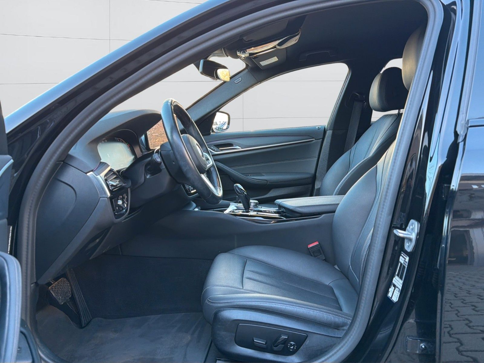 BMW 520D Rückfahrkam. Tempomat Carplay NAVI LED SHZ foto 7