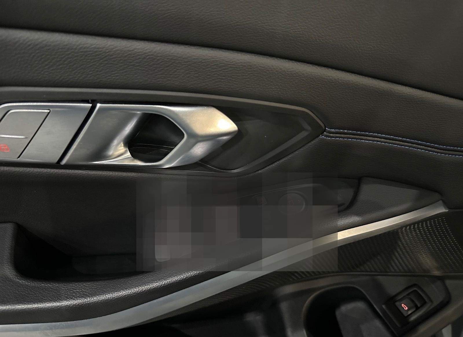 BMW 320 d M Sport / HEAD-UP / KAMERA / ACC/ AHK /LED foto 14