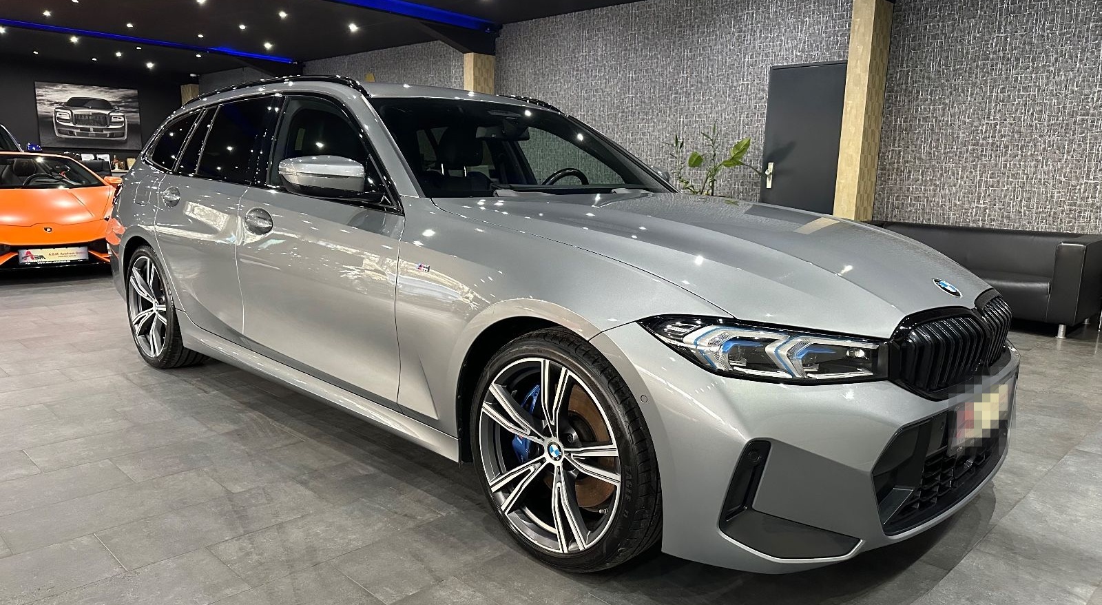 BMW 320 d M Sport / HEAD-UP / KAMERA / ACC/ AHK /LED foto 3