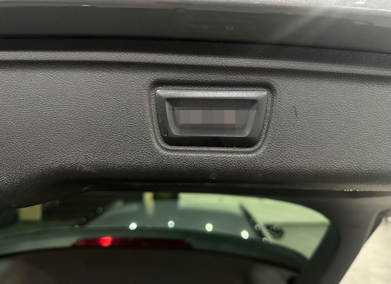 BMW 320 d M Sport / HEAD-UP / KAMERA / ACC/ AHK /LED foto 22