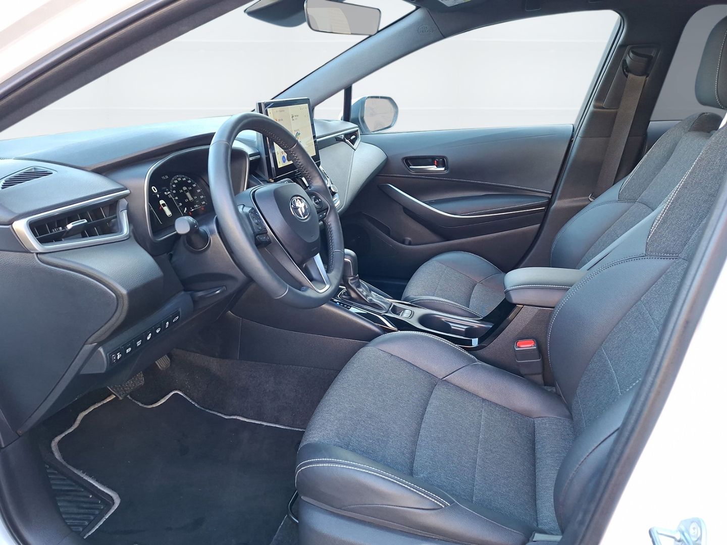 Toyota Corolla 1.8 Hybrid Touring Sports Team D +Navi + foto 8