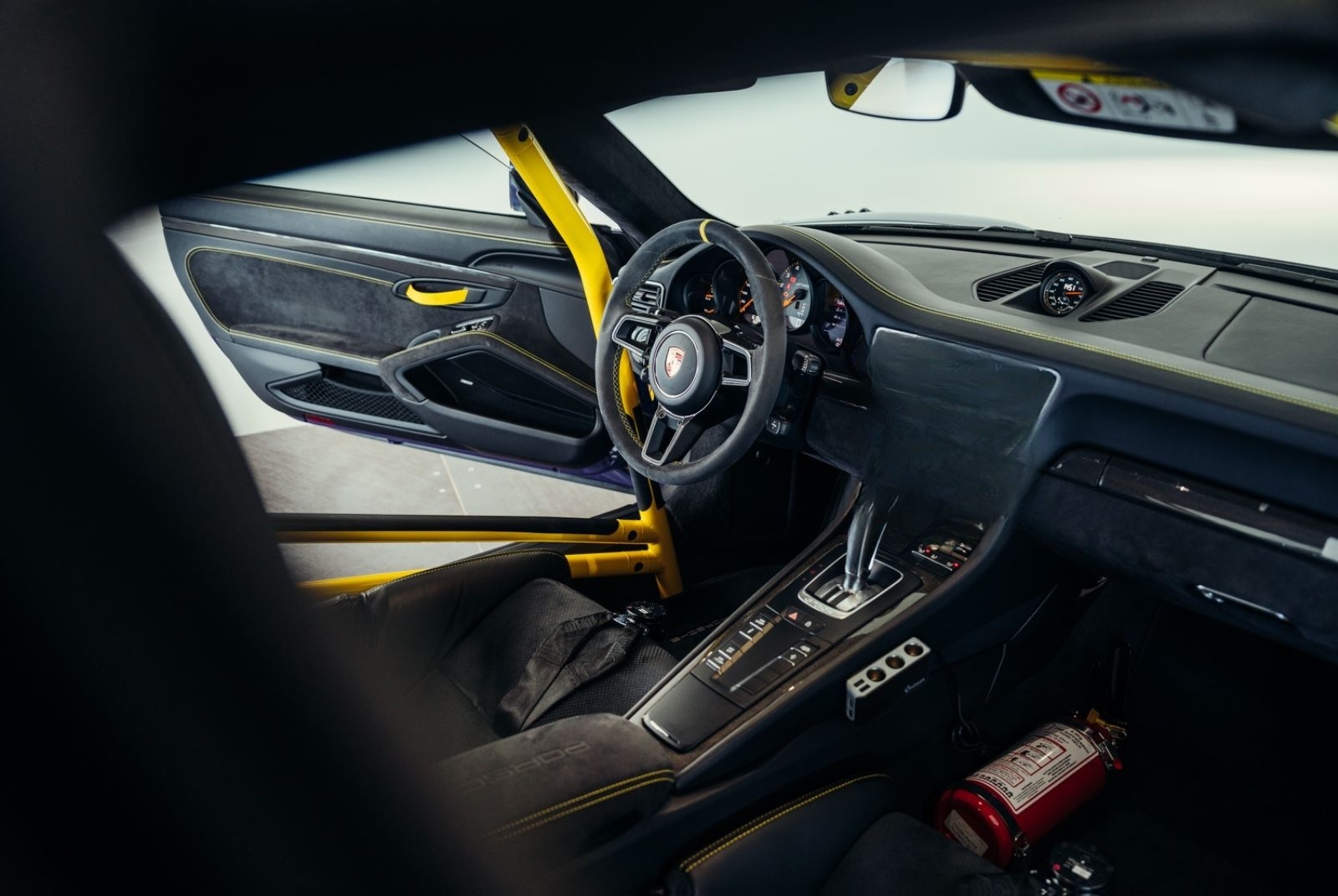 Porsche 991.2 GT3 RS MR, PTS ultraviolett, PCCB, Lift foto 32