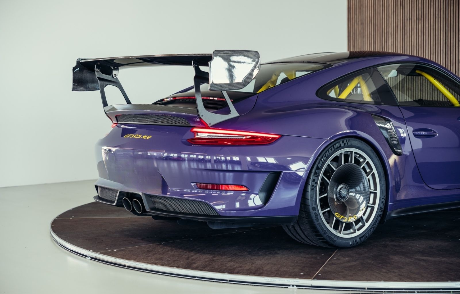 Porsche 991.2 GT3 RS MR, PTS ultraviolett, PCCB, Lift foto 37