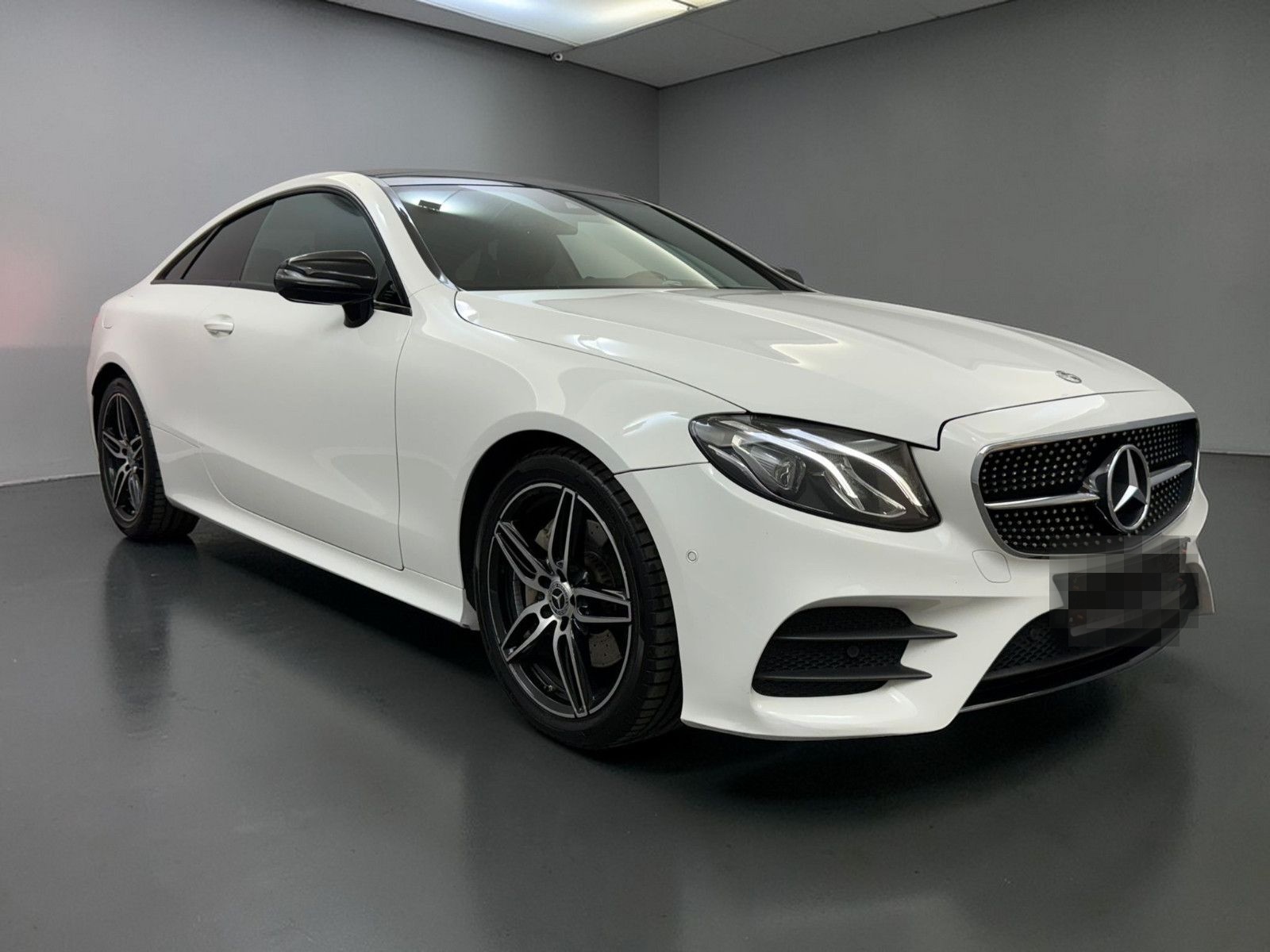 Mercedes-Benz E 200 Coupe AMG-LINE*PANO*WIDE*AMBIENT-LIGHT*19Z foto 3