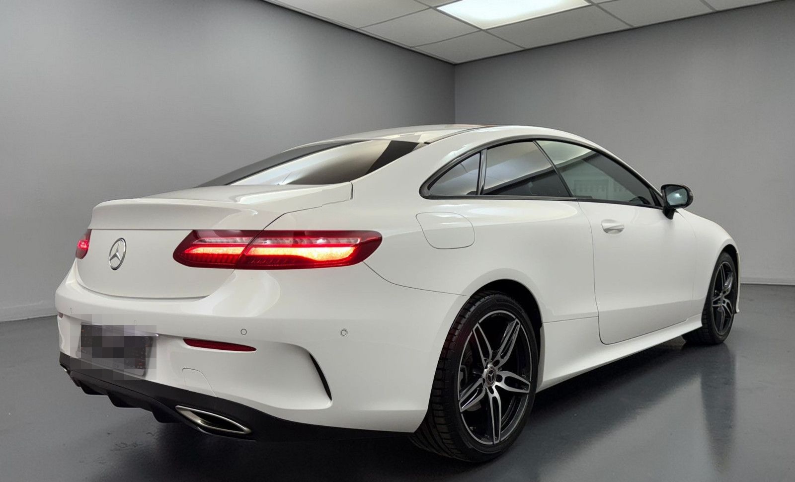 Mercedes-Benz E 200 Coupe AMG-LINE*PANO*WIDE*AMBIENT-LIGHT*19Z foto 7